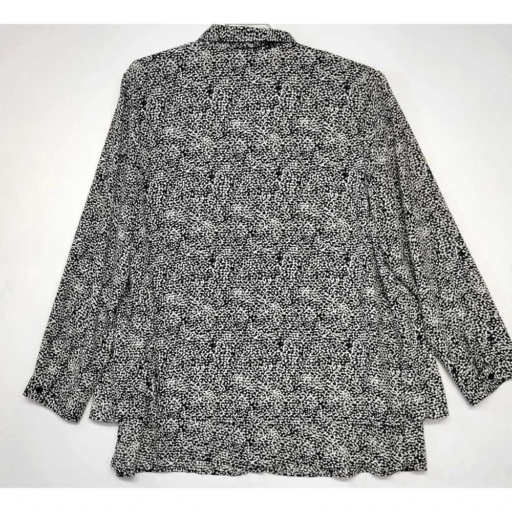 Chicos Shirt Womens XL Black White Animal Print Button Front Long Sleeve Top Mod - Picture 14 of 15